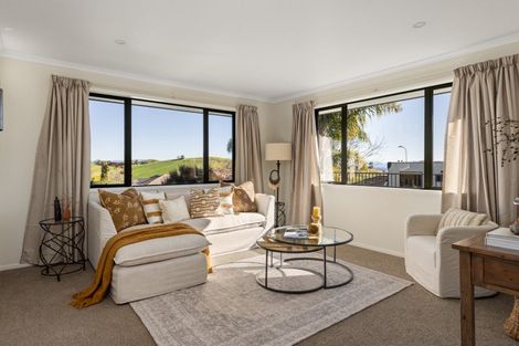 Photo of property in 302 Ballintoy Park Drive, Welcome Bay, Tauranga, 3175