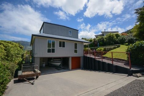 Photo of property in 20 Seaview Lane, Wainui, French Farm, 7582