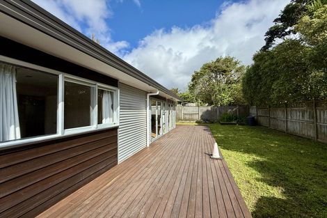 Photo of property in 10a Olwyn Place, Greenhithe, Auckland, 0632