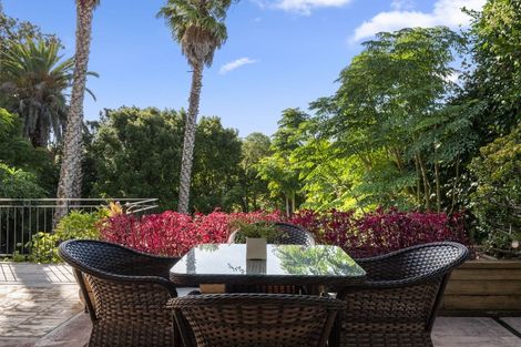 Photo of property in 24 Palmer Crescent, Mission Bay, Auckland, 1071