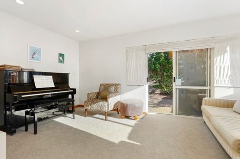 Photo of property in 5/13 Prospect Terrace, Milford, Auckland, 0620