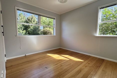 Photo of property in 77 Avonleigh Road, Green Bay, Auckland, 0604