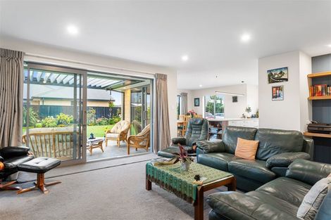 Photo of property in 46 Watkins Drive, Rangiora, 7400