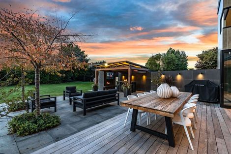 Photo of property in 9 Walnut Avenue, Strowan, Christchurch, 8052