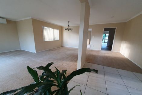 Photo of property in 14 Shankill Place, East Tamaki, Auckland, 2013