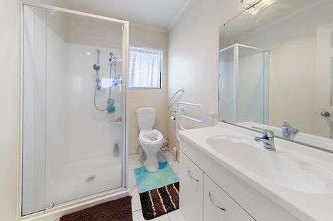 Photo of property in 12 Paloma Court, Hillpark, Auckland, 2102