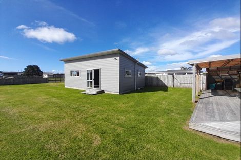 Photo of property in 126 Rangiora Crescent, Matarangi, Whitianga, 3592