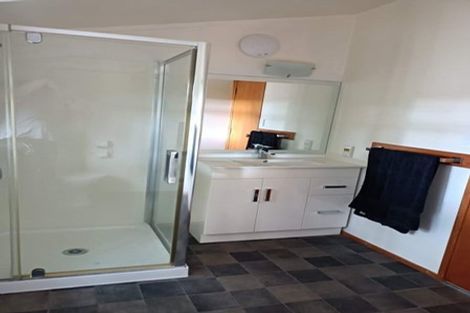 Photo of property in 85a Red Hill Road, Red Hill, Papakura, 2110