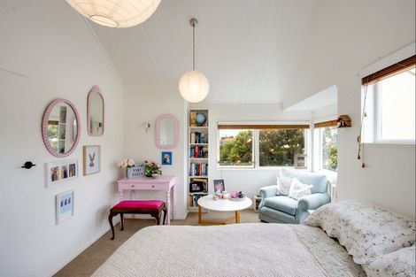 Photo of property in 3 Moana Place, Taradale, Napier, 4112