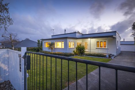 Photo of property in 72 Heretaunga Street, Palmerston North, 4414