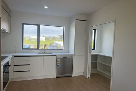 Photo of property in 9 Mataitai Road, Hobsonville, Auckland, 0618