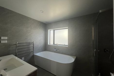 Photo of property in 15 Kapehu Road, Silverdale, 0932