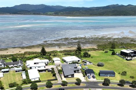 Photo of property in 128 Harbour Drive, Matarangi, Whitianga, 3592