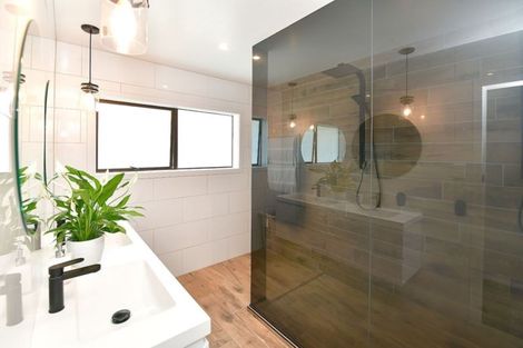 Photo of property in 8 Sunrise Boulevard, Snells Beach, 0920