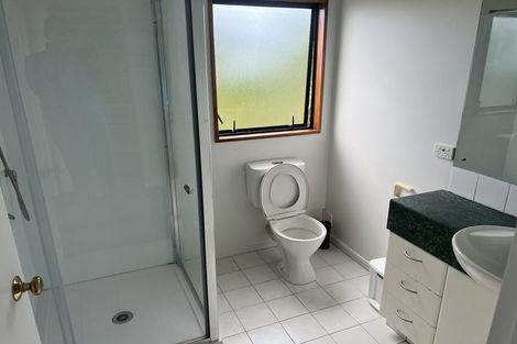 Photo of property in 23 Bluebird Crescent, Unsworth Heights, Auckland, 0632