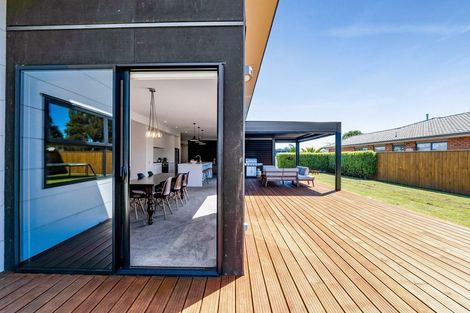 Photo of property in 507 Richmond Road, Lepperton, New Plymouth, 4373