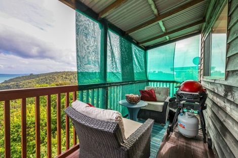 Photo of property in 40 Okoka Road, Omiha, Waiheke Island, 1081