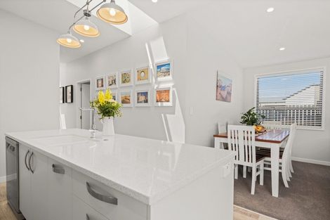 Photo of property in 8 Te Paea Crescent, Papamoa Beach, Papamoa, 3118