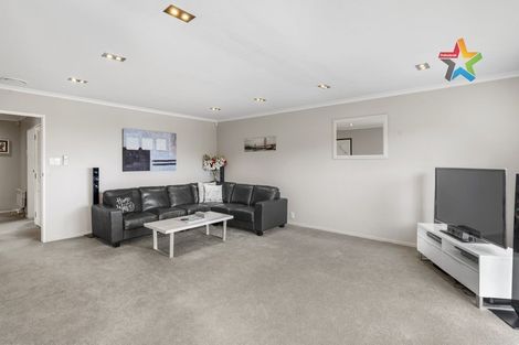 Photo of property in 95 Dowse Drive, Maungaraki, Lower Hutt, 5010