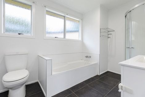 Photo of property in 18 Bayview Street, Te Puke, 3119