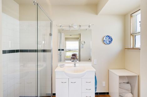 Photo of property in 11 Michael Avenue, Mount Pleasant, Christchurch, 8081