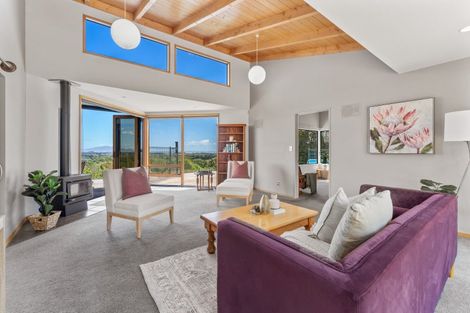 Photo of property in 62 Sunglo Terrace, Otaki, 5512