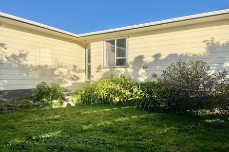 Photo of property in 11 Mossburn Grove, Kelson, Lower Hutt, 5010