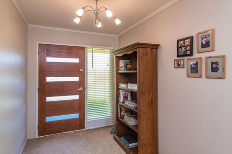 Photo of property in 39 Belvedere Avenue, Waikanae, 5036