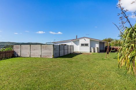 Photo of property in 32 Sombrero View, Ascot Park, Porirua, 5024