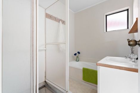 Photo of property in 3/388a West Coast Road, Glen Eden, Auckland, 0602