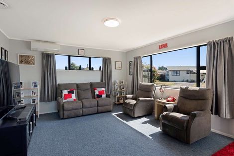 Photo of property in 3a Broadbelt Grove, Levin, 5510