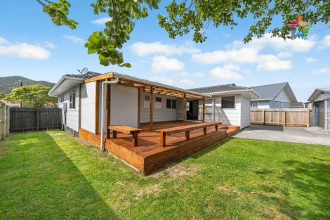 Photo of property in 335 Wellington Road, Wainuiomata, Lower Hutt, 5014
