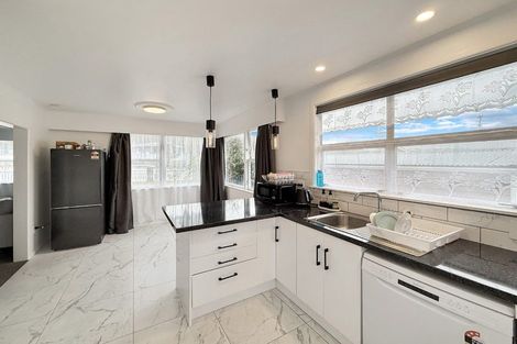 Photo of property in 202 Wellington Road, Wainuiomata, Lower Hutt, 5014