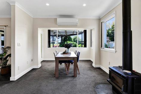 Photo of property in 116 Paraite Road, Paraite, New Plymouth, 4373