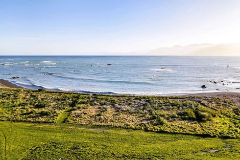 Photo of property in 67 South Bay Parade, South Bay, Kaikoura, 7300