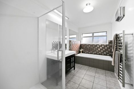 Photo of property in 7 Tarrango Way, Rototuna, Hamilton, 3210
