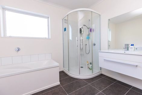 Photo of property in 45 Melksham Drive, Churton Park, Wellington, 6037