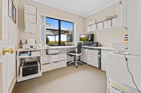 Photo of property in 43 Kinder Street, Acacia Bay, Taupo, 3330