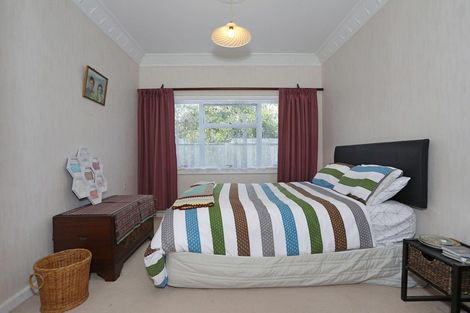 Photo of property in 49 Holland Crescent, Bulls, 4818