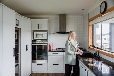 Photo of property in 1 Bodiam Place, Bethlehem, Tauranga, 3110