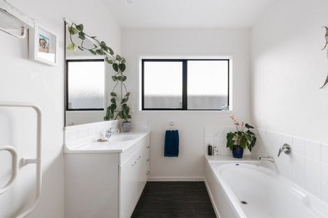 Photo of property in 72 Kulim Avenue, Otumoetai, Tauranga, 3110