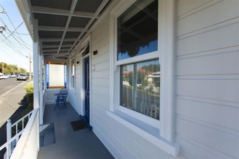 Photo of property in 17 Owens Road, Devonport, Auckland, 0624