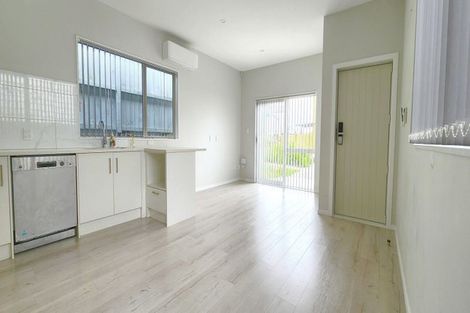 Photo of property in 27 Matakohe Road, Westgate, Auckland, 0814