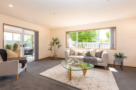 Photo of property in 33 Coniston Avenue, Ilam, Christchurch, 8041