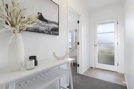 Photo of property in 28 Woodford Avenue, Brookfield, Tauranga, 3110