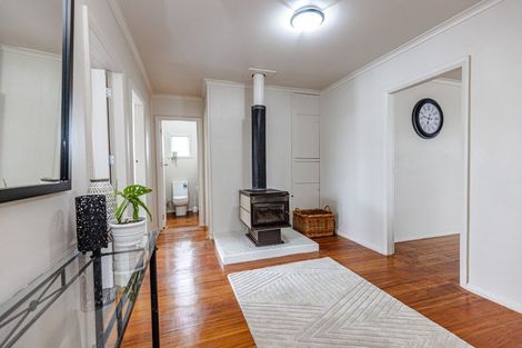 Photo of property in 1 Kotuku Street, Castlecliff, Whanganui, 4501