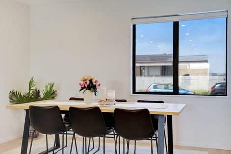 Photo of property in 6 George Cole Lane, Takanini, 2112