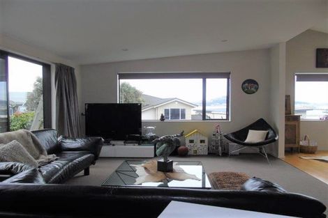 Photo of property in 7 Cameron Street, Kaiwharawhara, Wellington, 6035