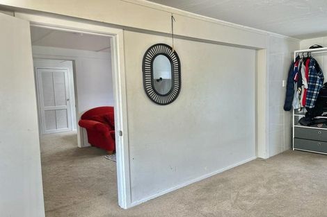 Photo of property in 1 Christina Avenue, Te Atatu South, Auckland, 0602