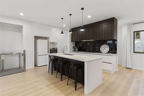 Photo of property in 4 Moki Place, Long Bay, Auckland, 0630